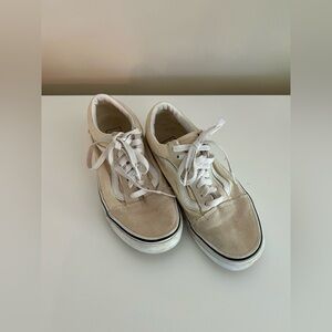 Women’s Size 8 Vans